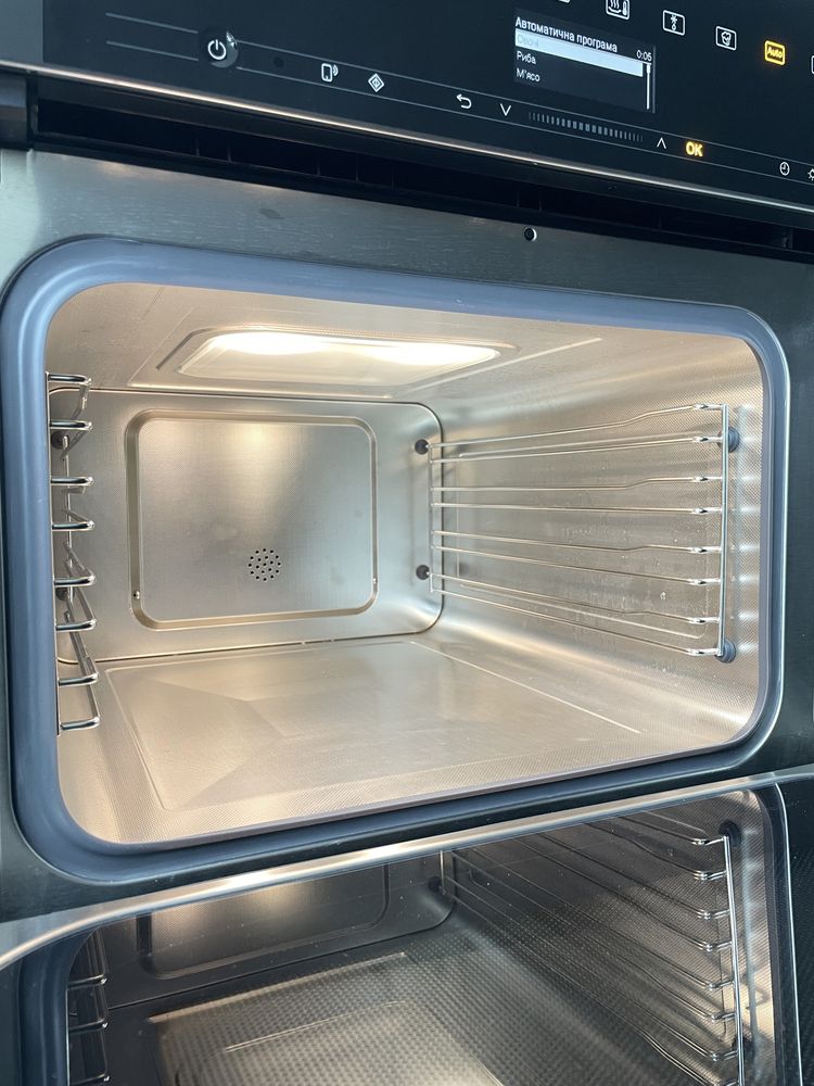 Miele DGM 7440 ED/CS мікрохвильова піч з функцією пароварки