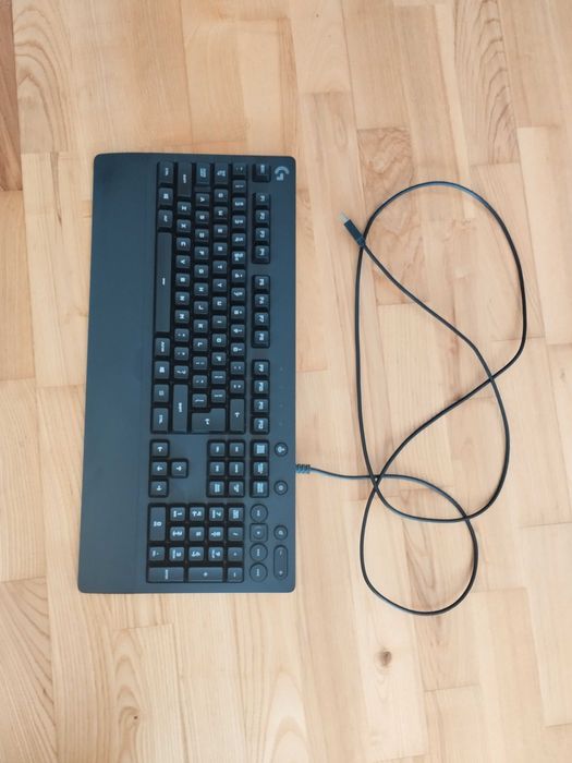 Klawiatura Gamingowa Logitech G213 - Stan Bardzo Dobry