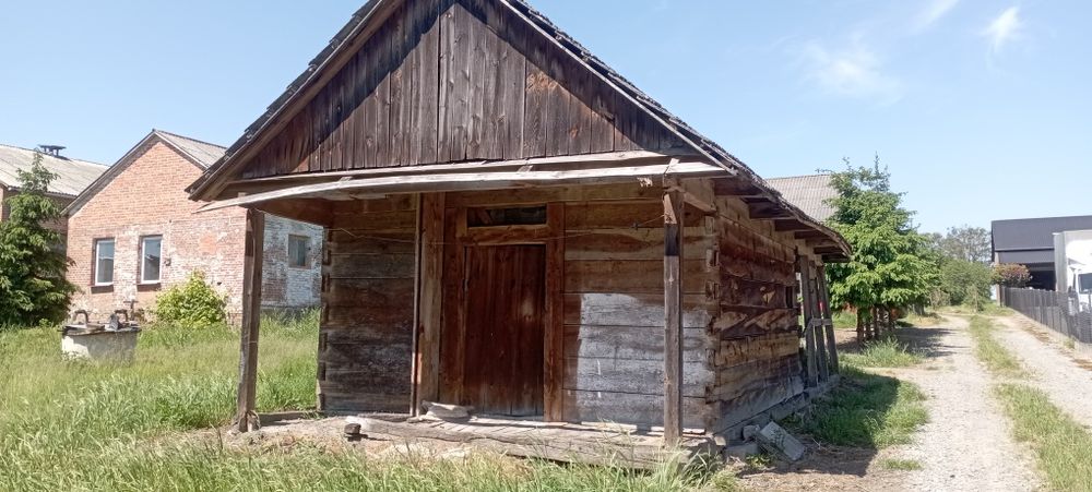 Stary  spichlerz komórka stare drewno bale