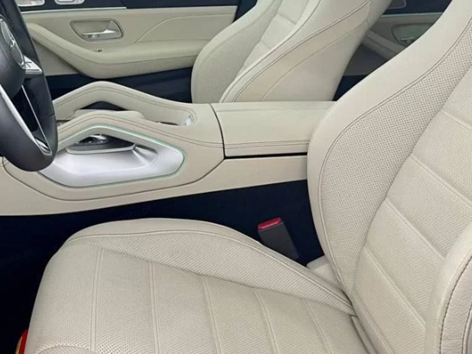 Mercedes-Benz GLE Pakiet wyposażenia AMG Premium + Dach panoramiczny + Kamera 360