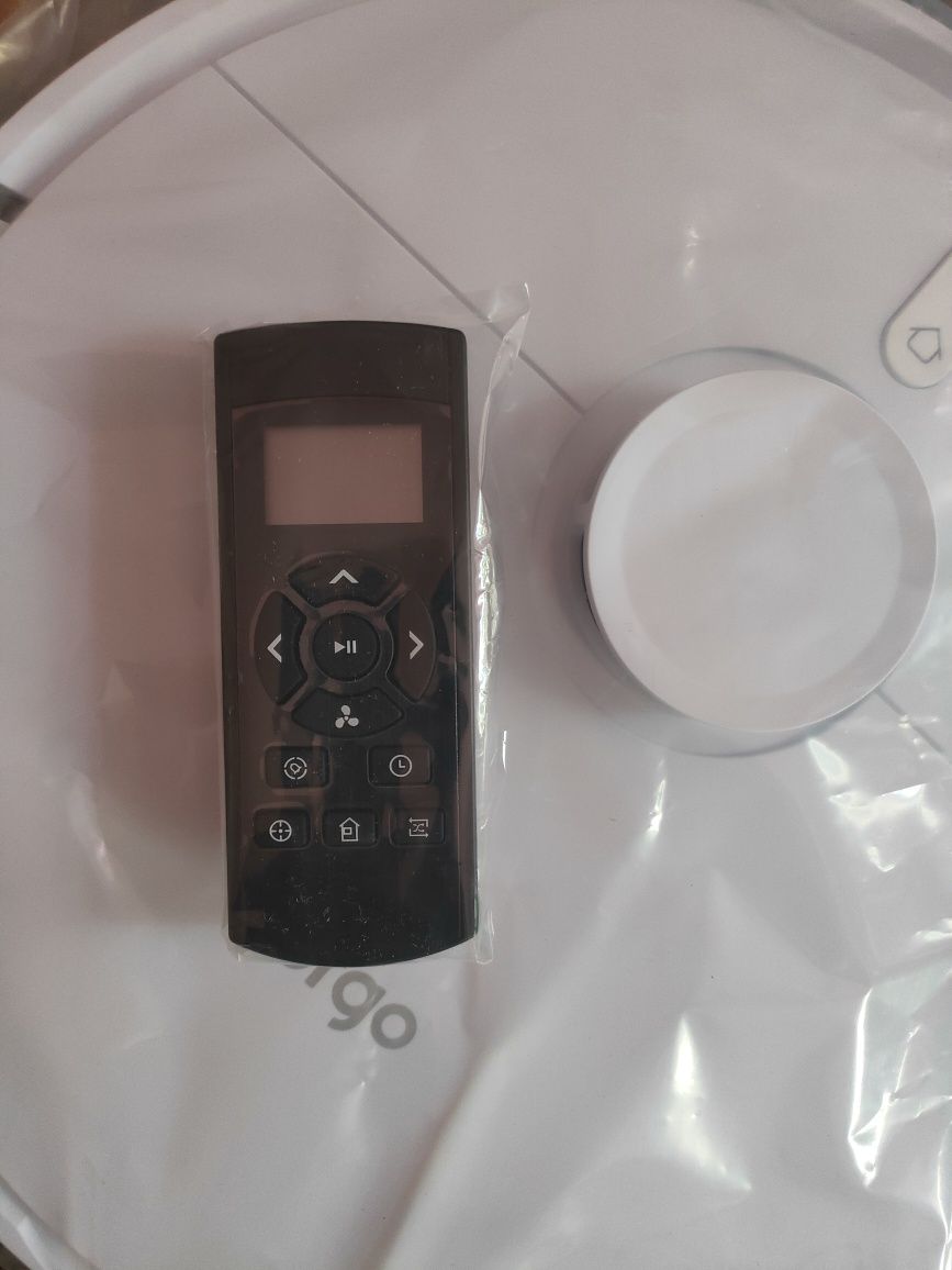 робот-пилосос Ergo RVC-10