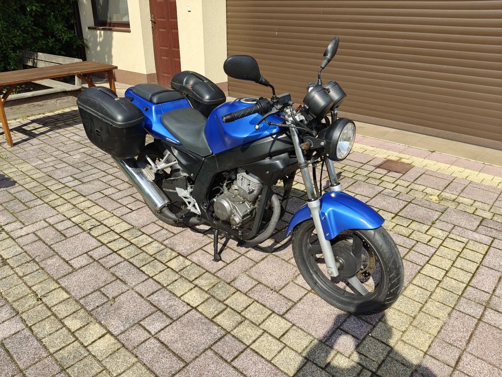 Daelim Roadwin 125