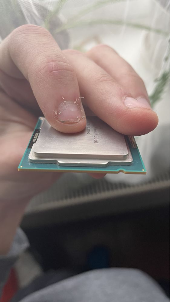 Процесор Intel Core i3-3240