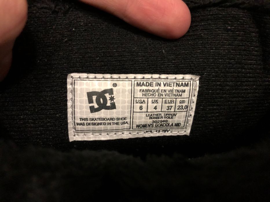 Очень крутые женские замшевые сапоги угги DC Shoe Gondola MID USA