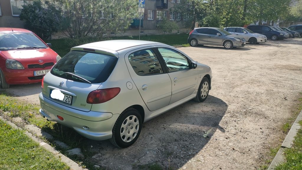 Peugeot 206 1.4 benzyna 2008 rok 5 drzwi