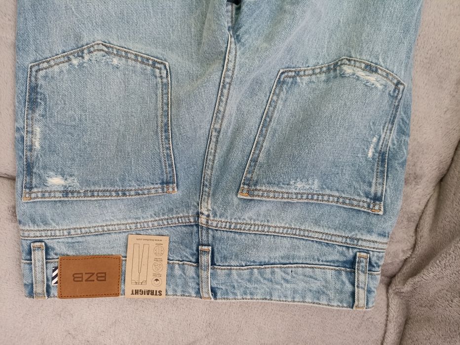 Calças de ganga novas