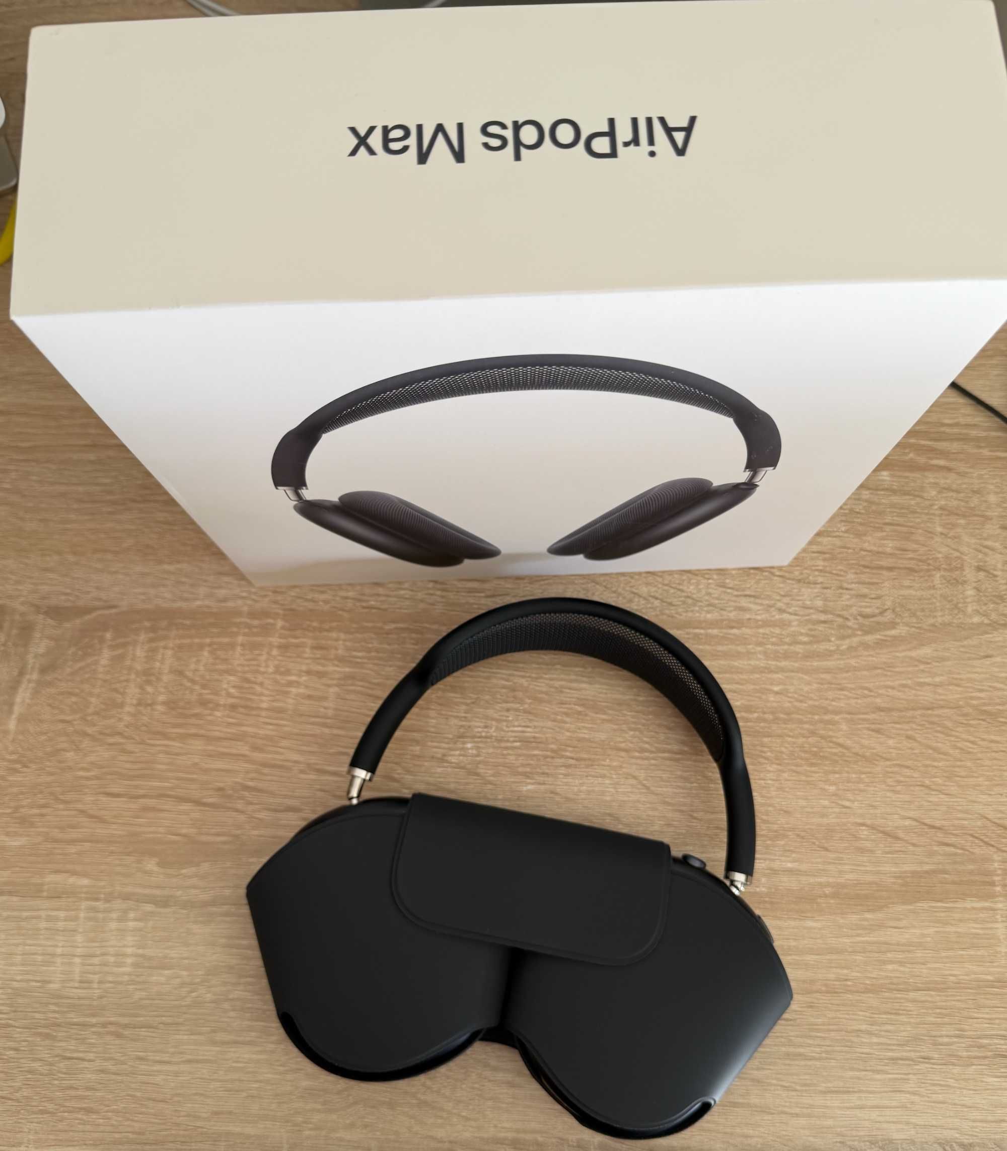 AirPods Max USB‑C Pretos (Midnight), novos