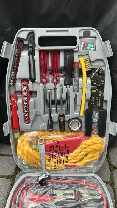 Набір інструментів для автомобіля