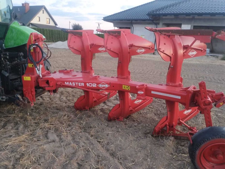 Pług pługu obrotowe 3 skibowe kuhn