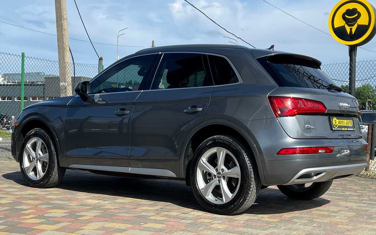 Audi Q5 2019 року