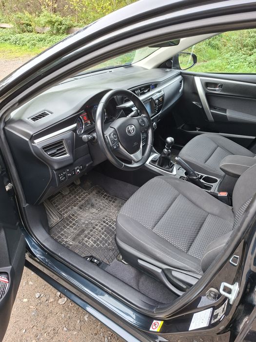 Toyota Corolla 1.6+lpg 2014r