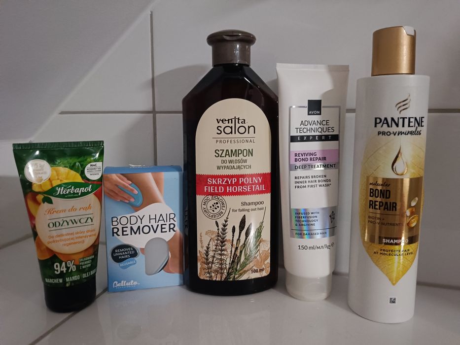 Zestaw kosmetyków do włosów Pantene szampon Bond Riper, Avon kuracja m