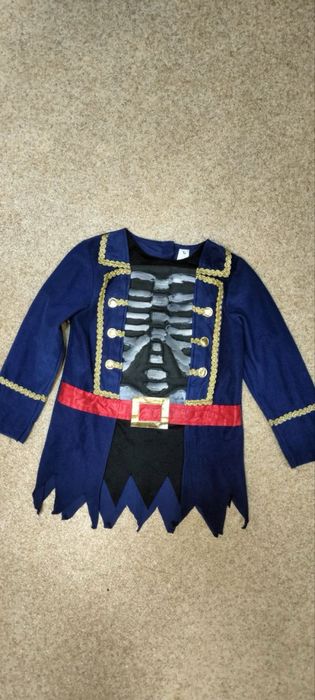 Пірaт, розбійник, костюм новий рік, свято