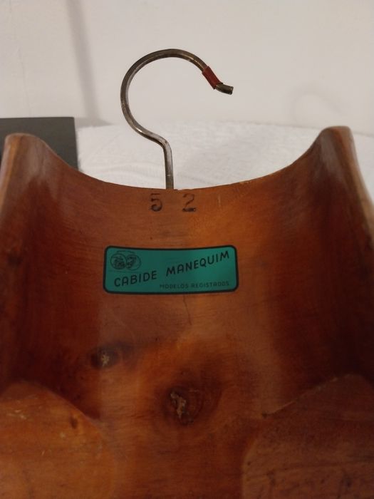 Cabide Manequim antigo, modelis registados, n. 52