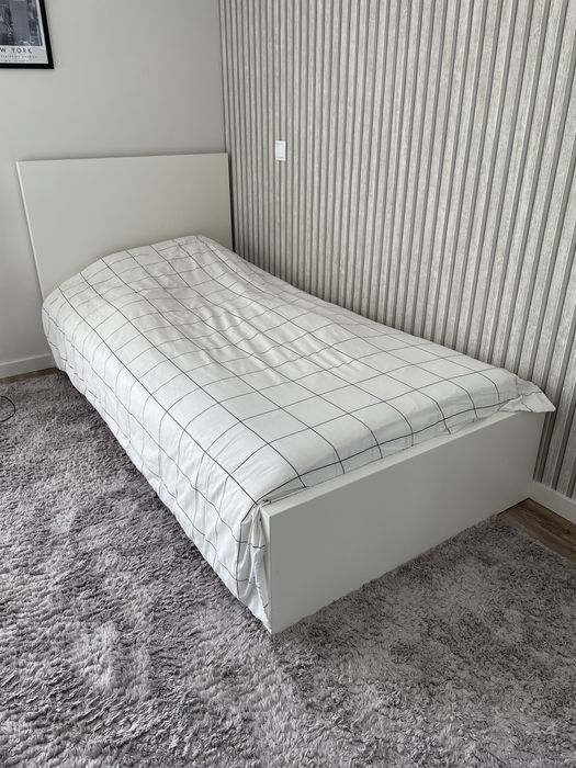 Cama Branca individual modelo MALM