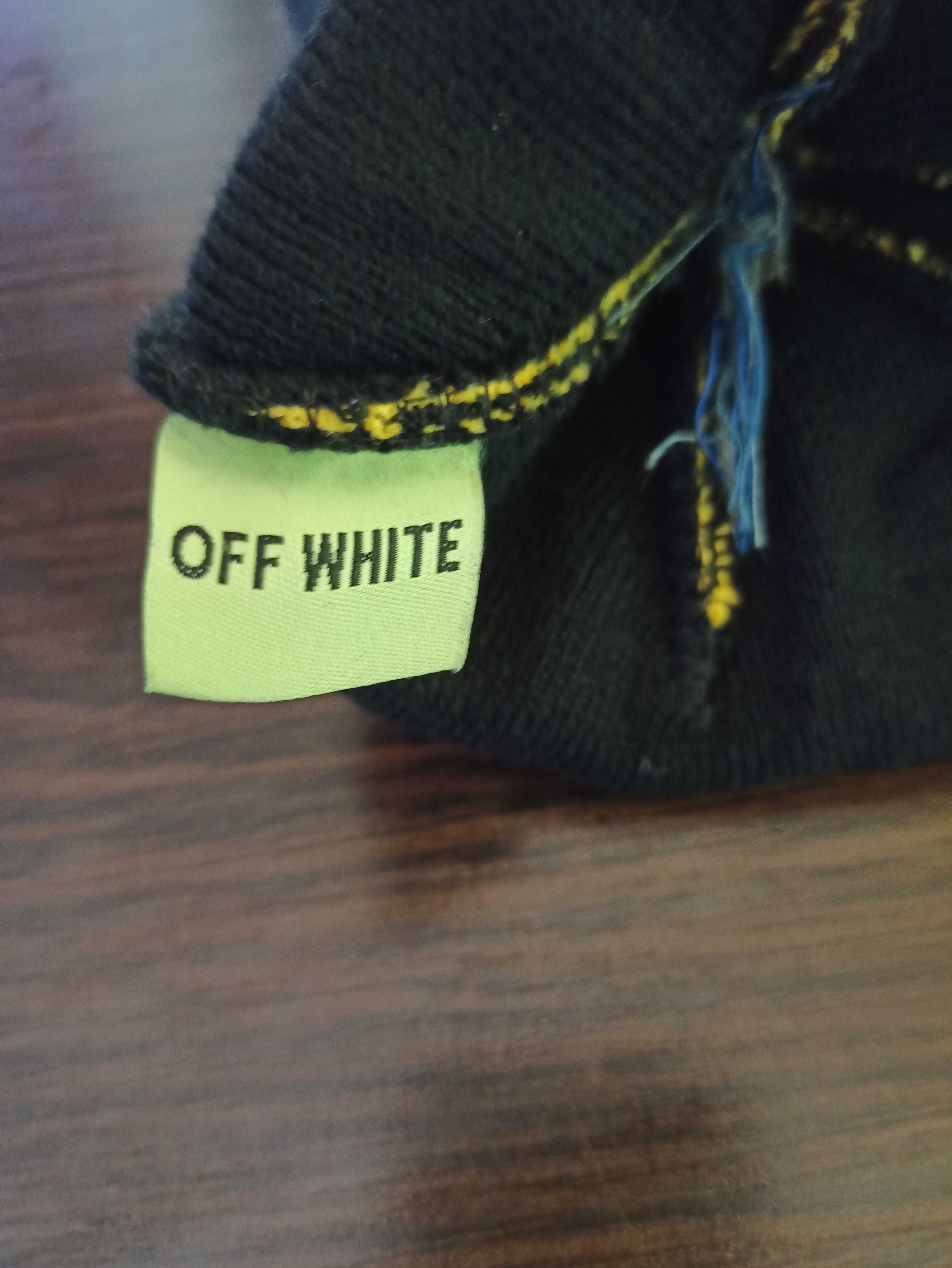 Шапка чоловіча off white
