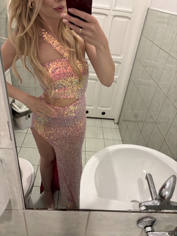 Maxi wesele różowa just unique xxs/xs barbie wycięcia cekinowa