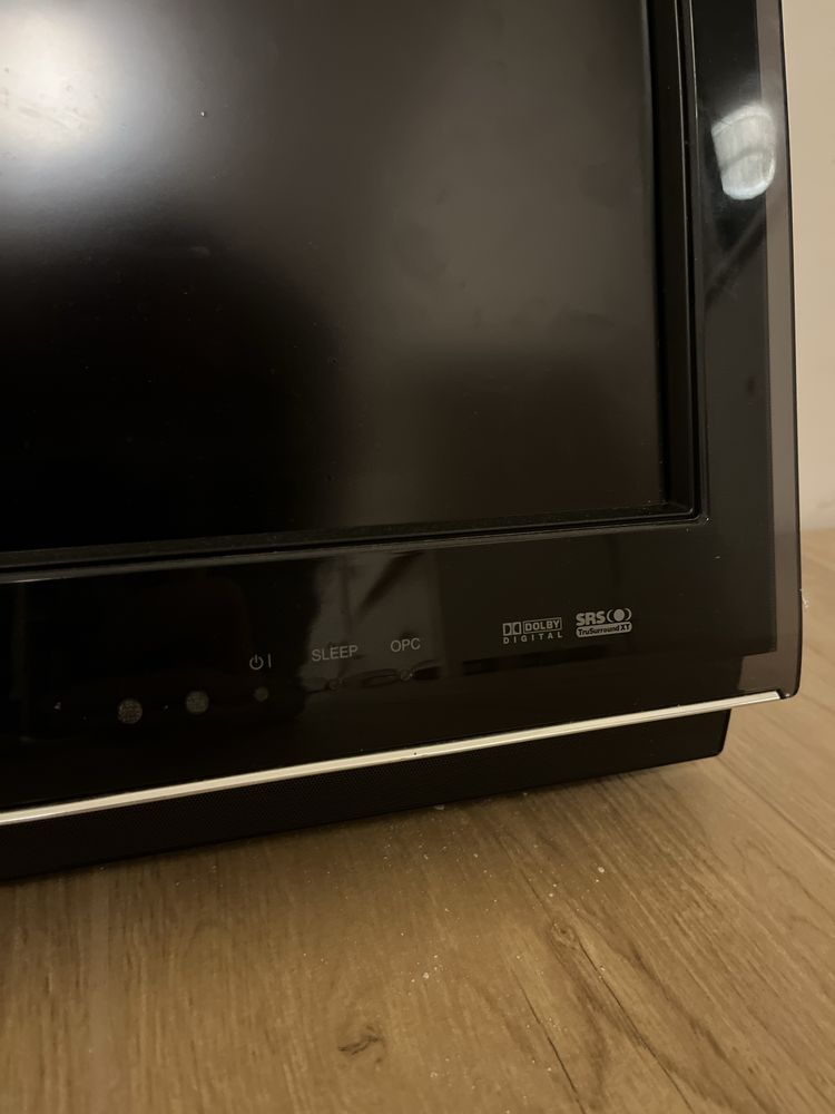 Telewizor LCD SHARP lc-42xl2e 42’ 42cale płaski z uchywtem na ścianę