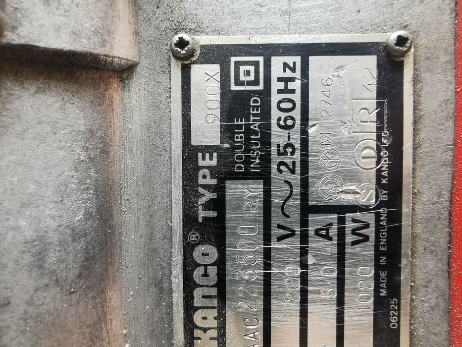 Zestaw młot wyburzeniowy Kango 900X