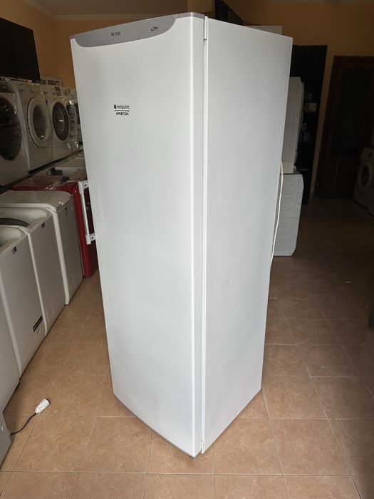 морозильна камера Hotpoint ARISTON No frost Mod.UPS 1711 F/H