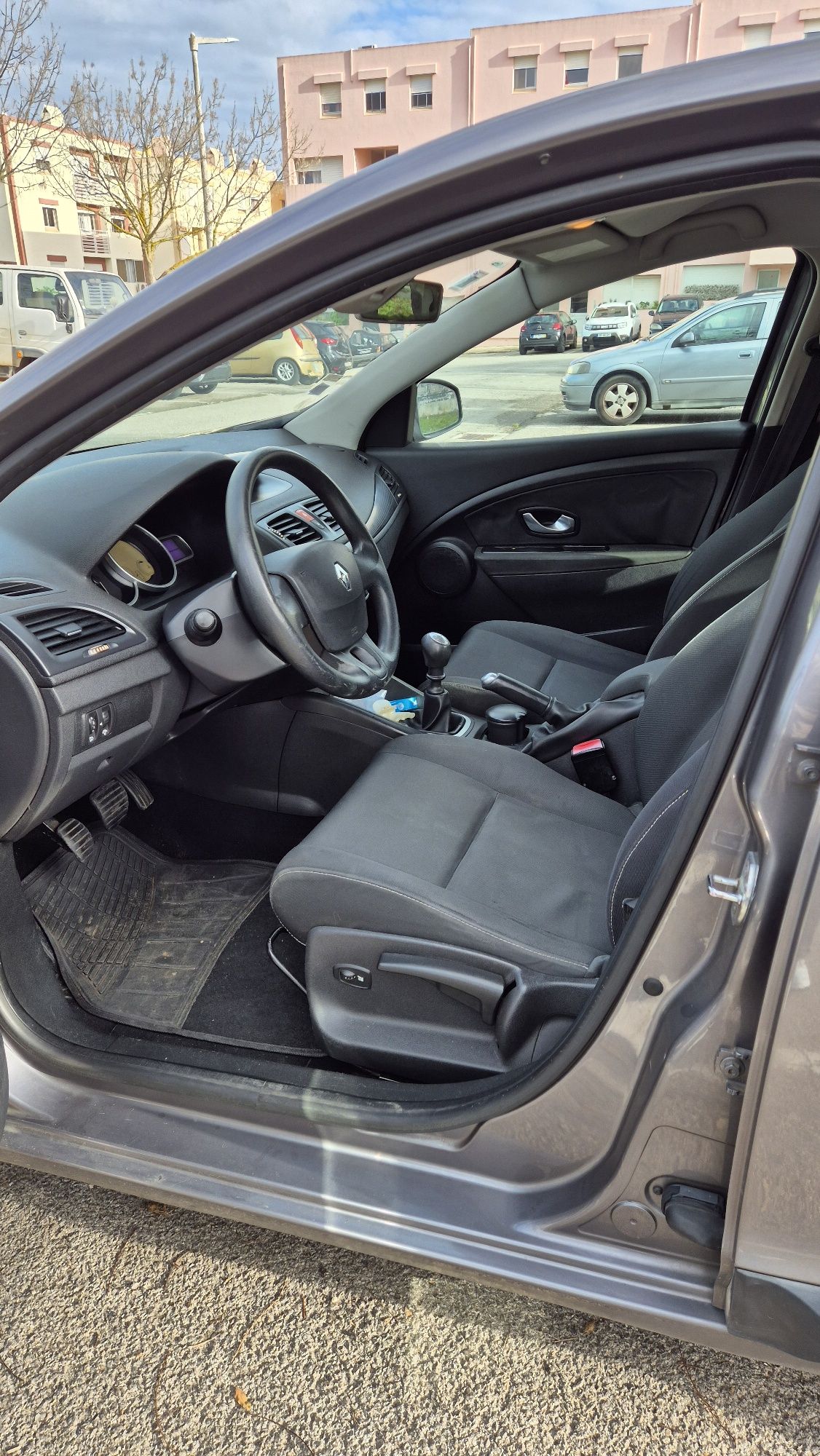Renault Megane III 1.5DCI 106CV Nacional