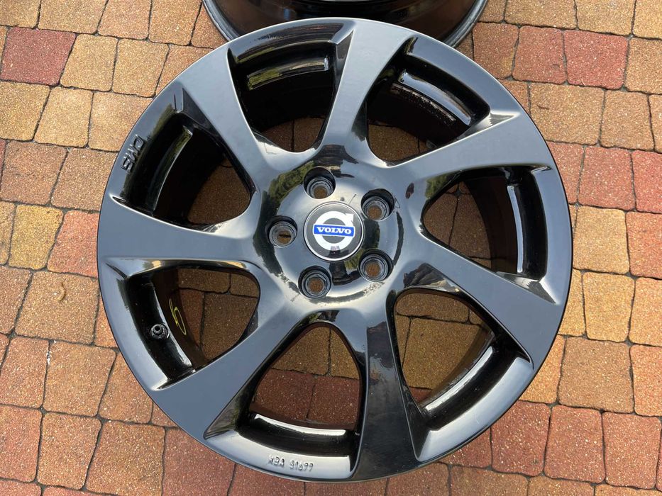 3742. Alufelgi 17" czarne Focus Mondeo S-max C-max Volvo 7J ET50 5x108