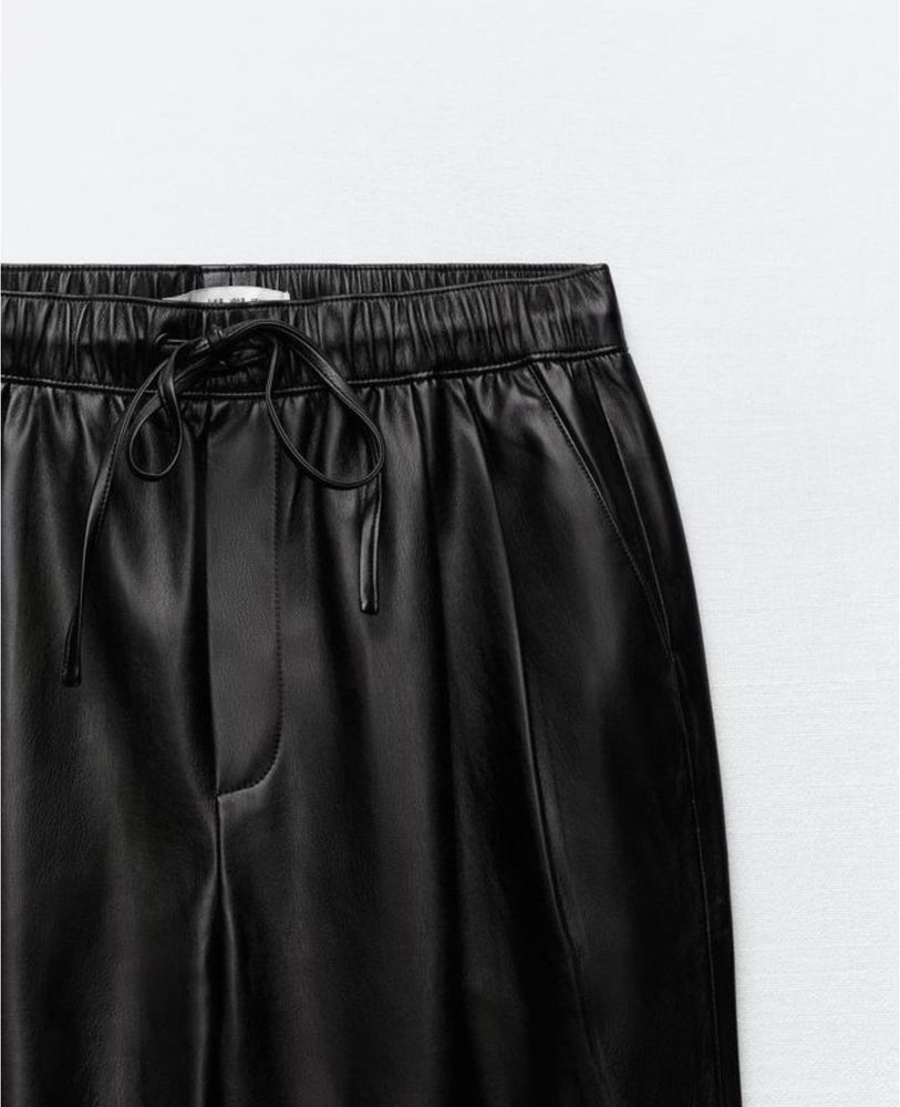 Кожаные брюки zara