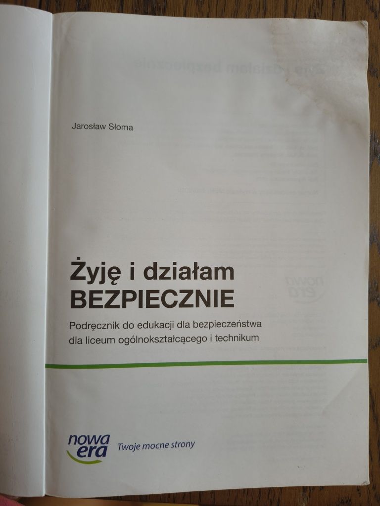 Podręcznik Żyję i działam Bezpiecznie