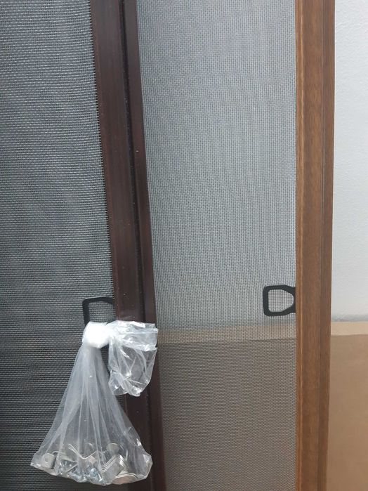 Siatka na okna w ramie