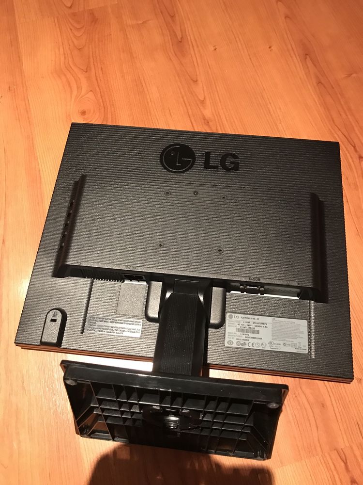 Monitor computador LG L1919S outro  Fujitsu/Siemens