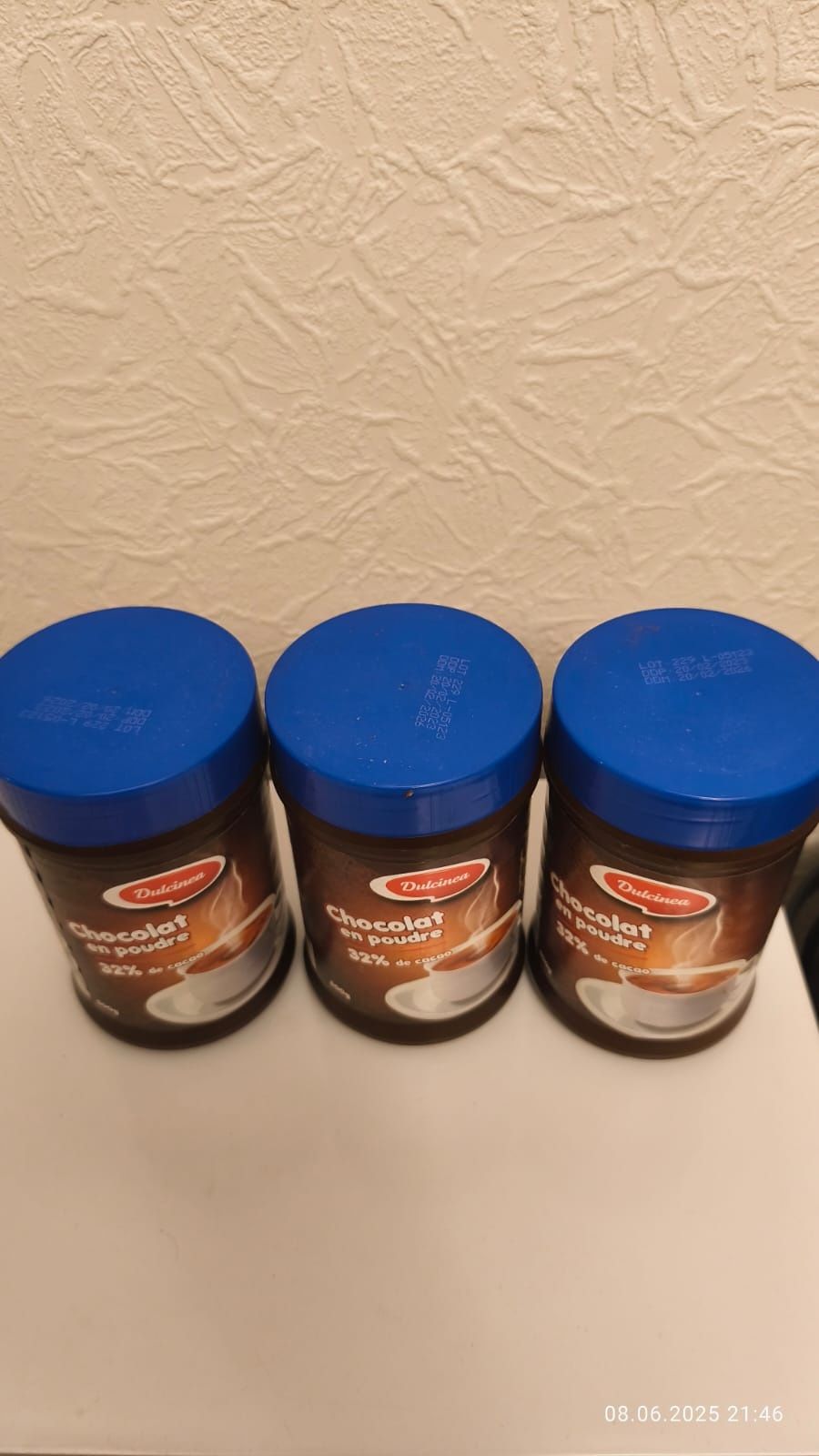 Nesquik та какао шоколад по 500 г різні