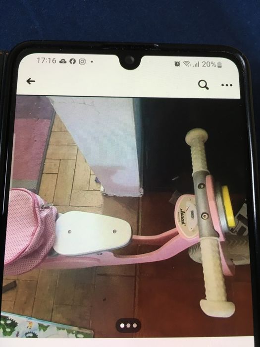 Bicicleta de madeira