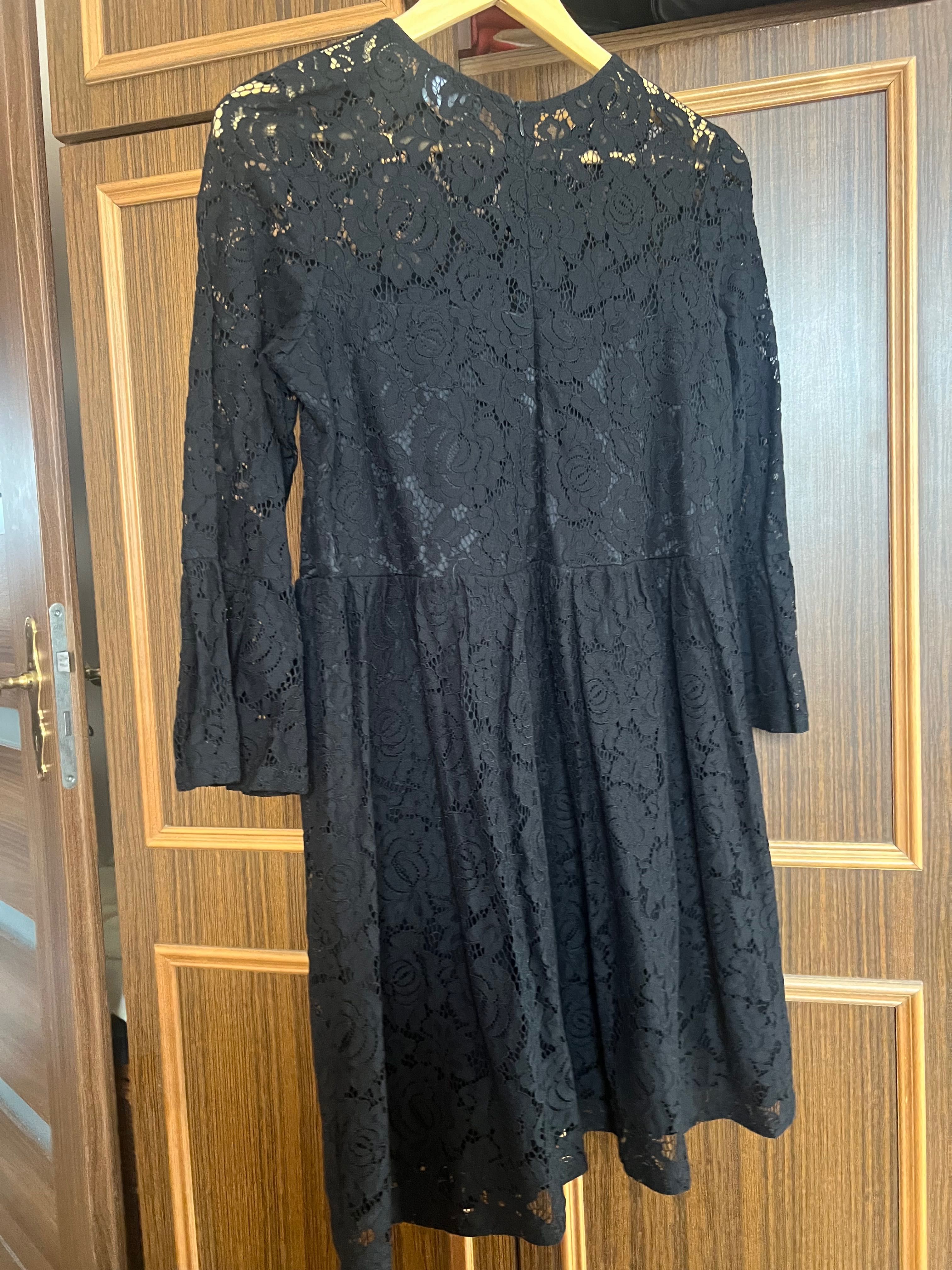 Sukienka Mohito czarna koronkowa rozmiar 38