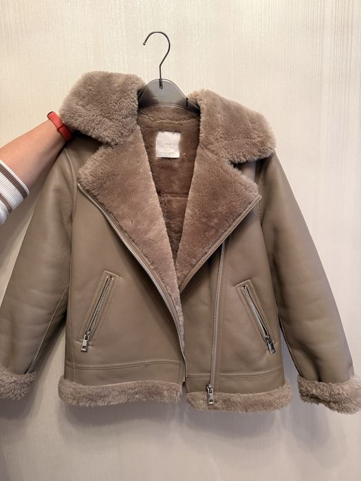 дубленка Mango.