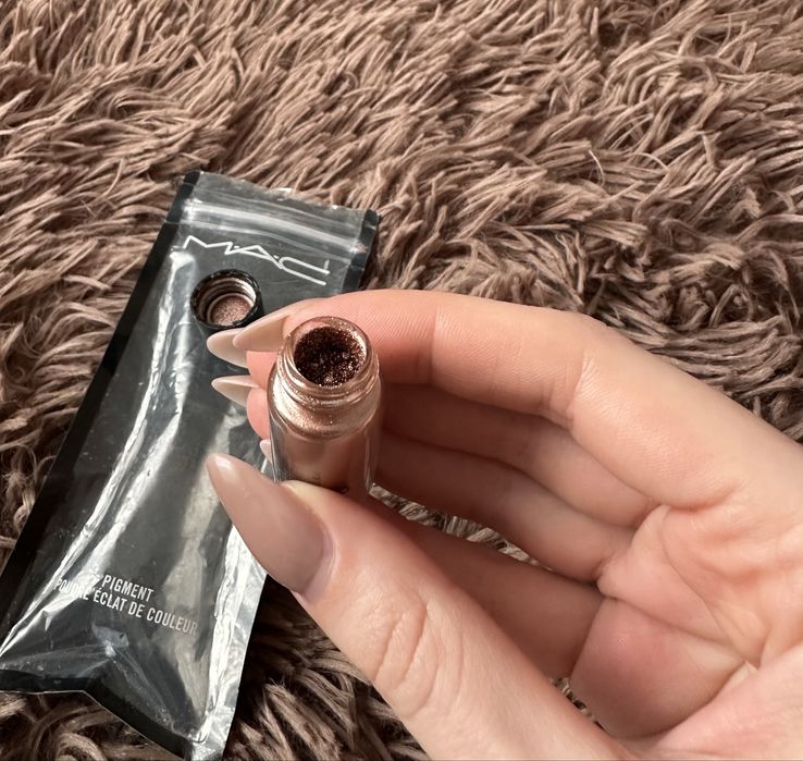 Розсипний пігмент Mac