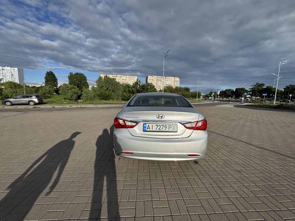 Продам машину Hyundai Sonata 2013 року