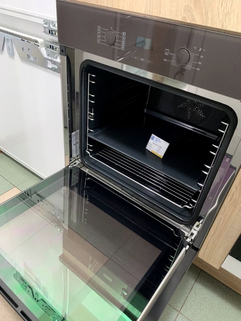 Духова шафа Miele H 2663 B