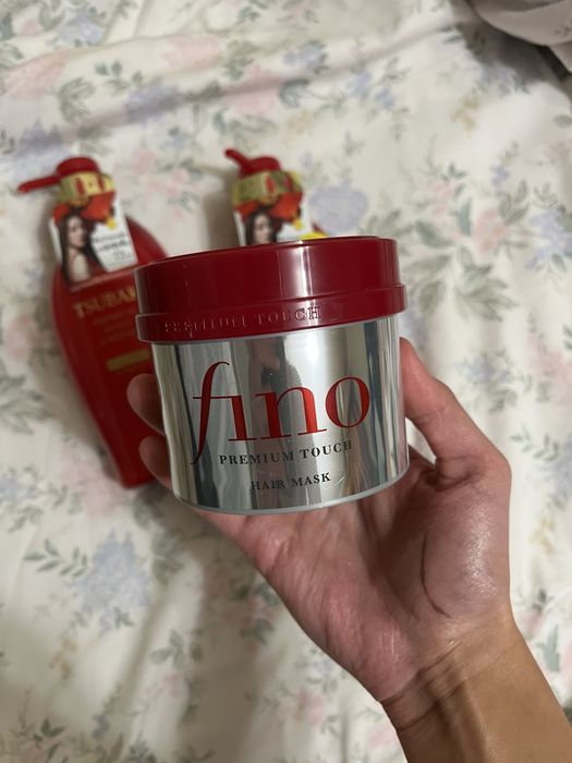 Люксова косметика для волосся Tsubaki