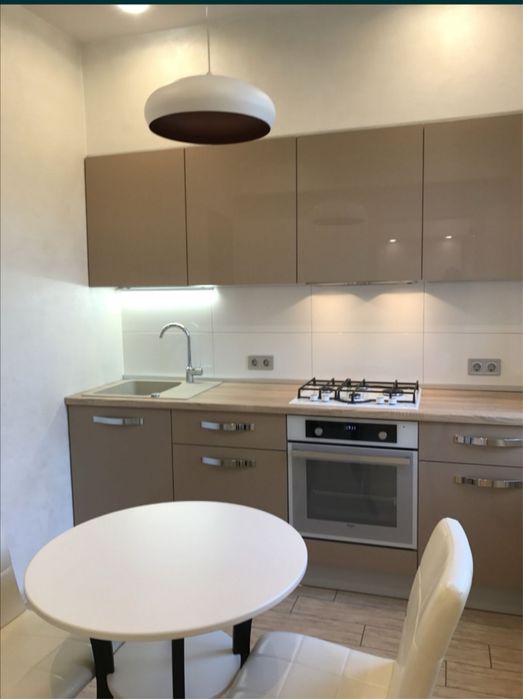 Подобова оренда квартири Краматорськ. Є обігрівач