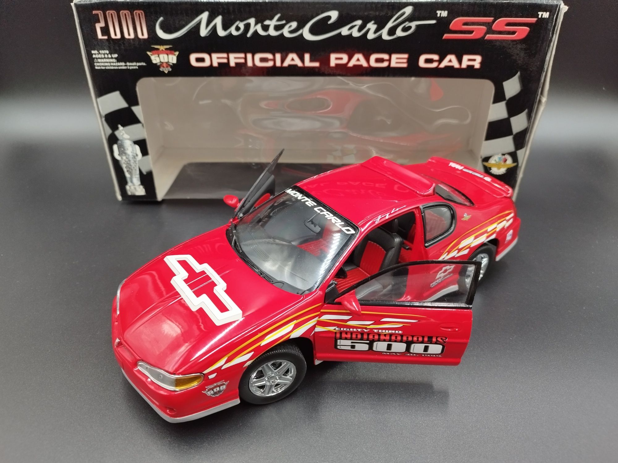 1:18 Sun Star 2000 Chevrolet Monte Carlo SS 1999 Indianapolis 500 Pace