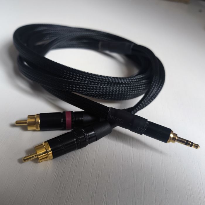 Кабель mini jack 3,5 - 2 RCA (2 м) якість!