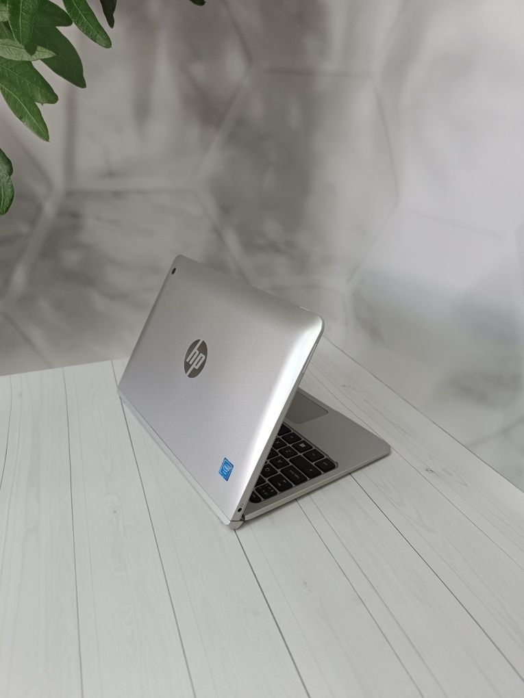 Сенсорний  ноутбук HP x2 210 G2/Atom(TM) x5 Z8350/4/64/10"/трансформер