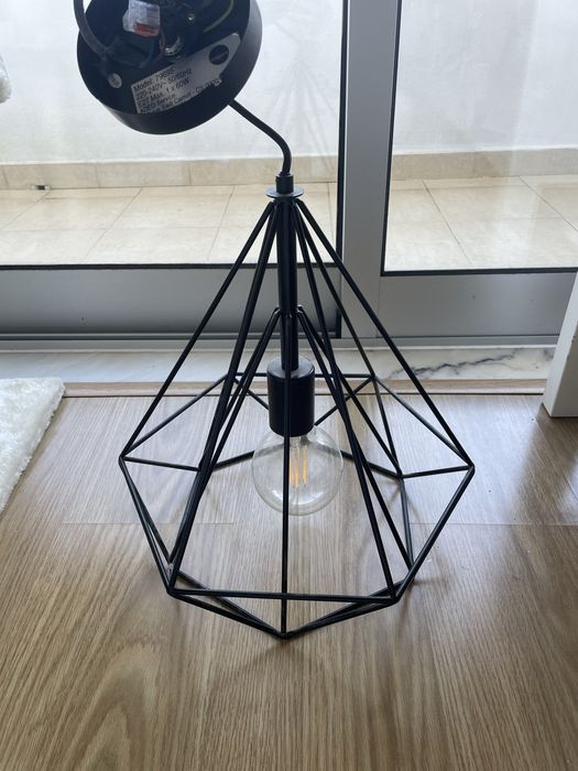 Candeeiro teto metalico com lamapada