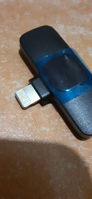 Беспроводной петличный микрофон для iPhon