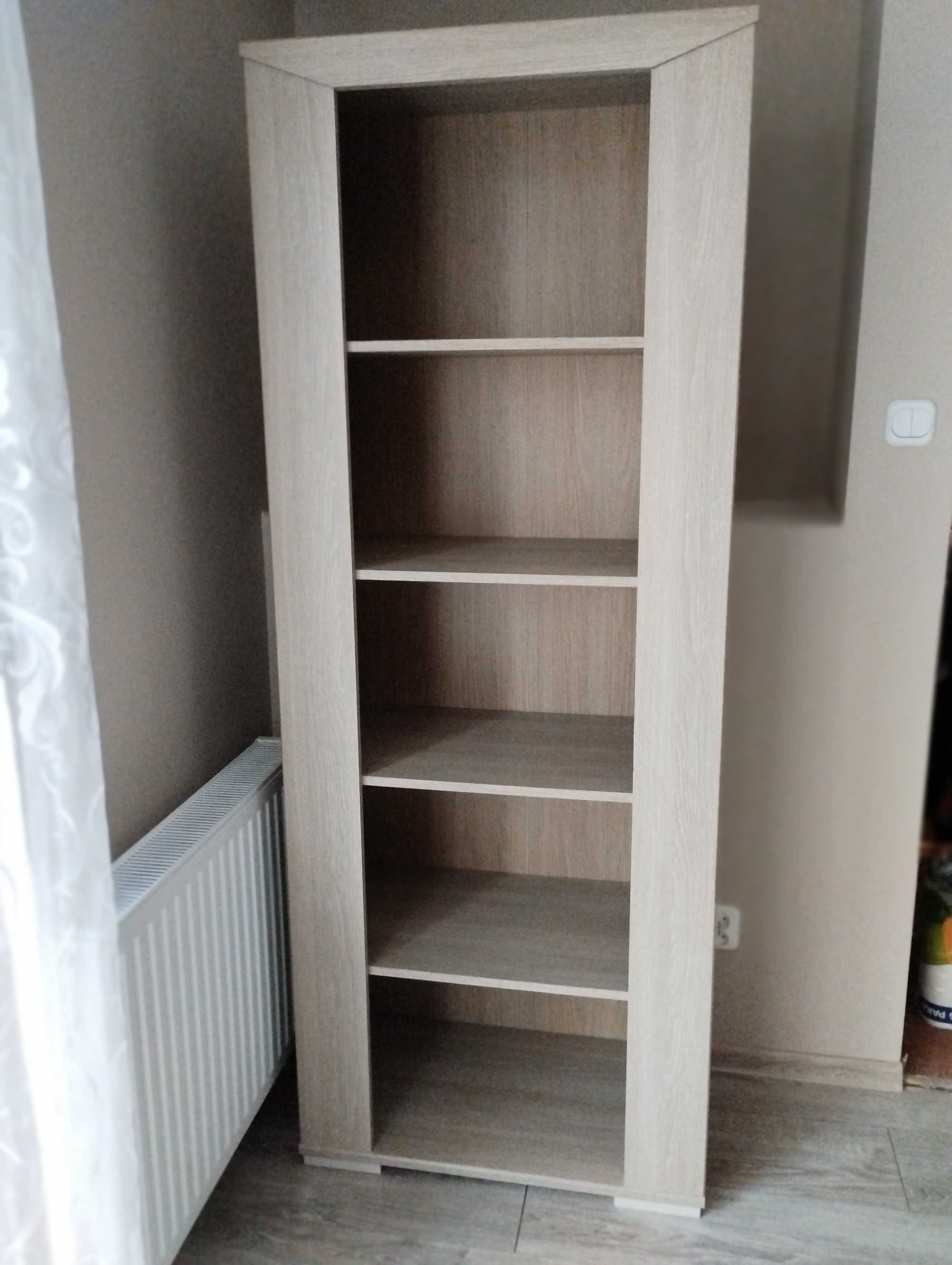 regał z półkami wnękami na książki szafka dąb latte Wójcik