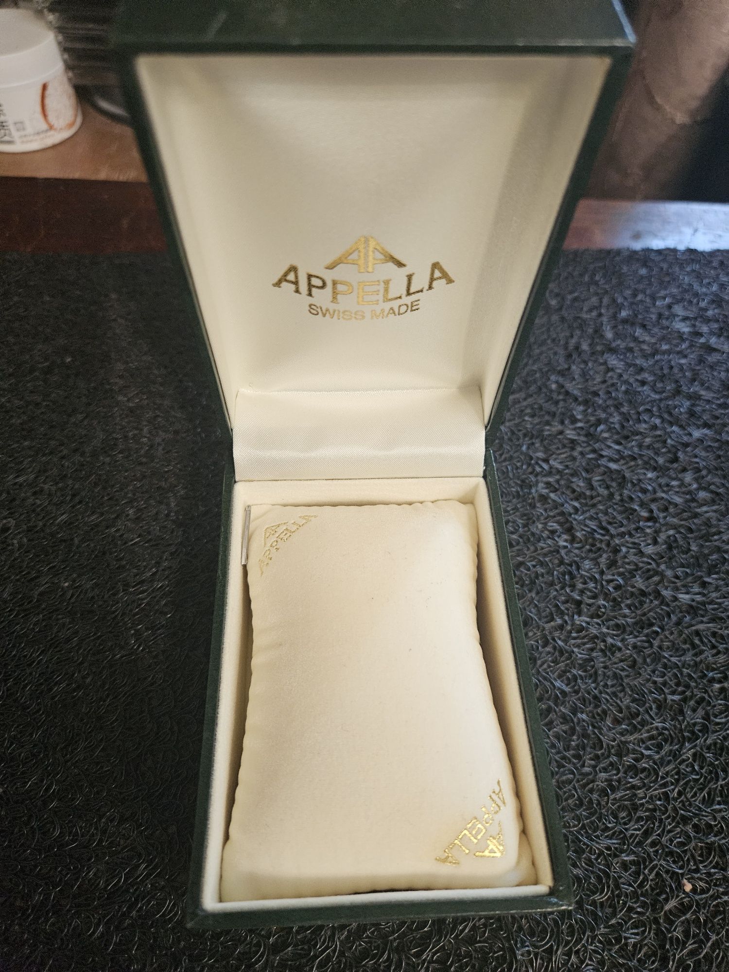 Коробка для часов APELLA