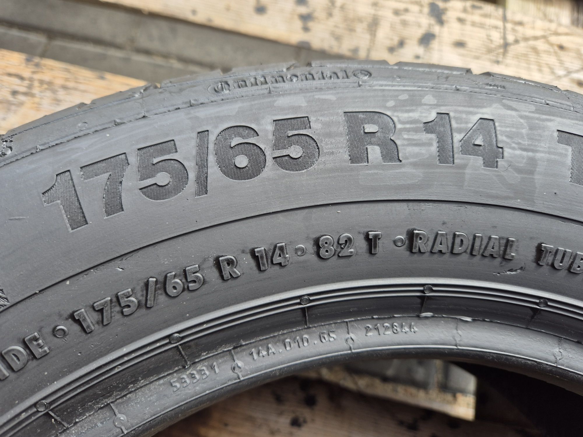 175/65/14 Continental contipremiumcontact 5. 6,5mm