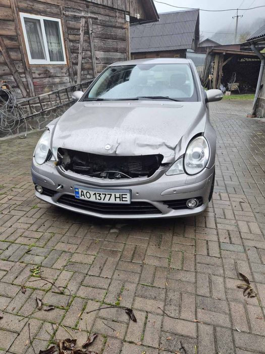 Mercedes Benz R320 2008