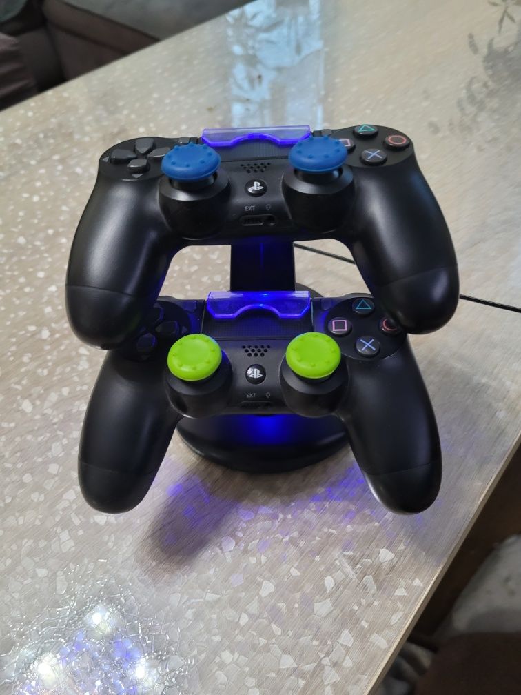 Stojak na pady PS4