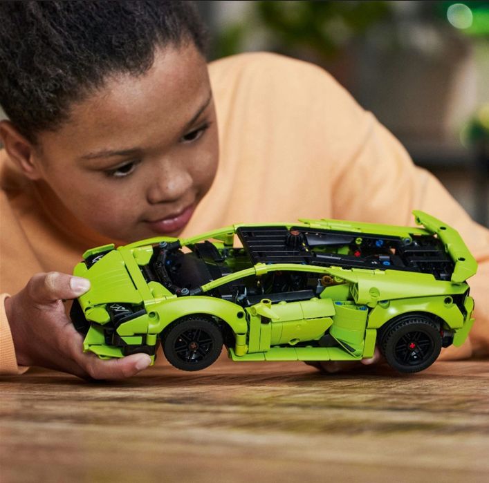 Конструктор LEGO Technic Lamborghini Huracán Tecnica 42161